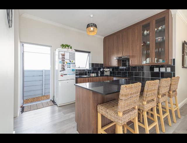 3 BEDROOM FREESTANDING SOLD IN SUNNINGDALE